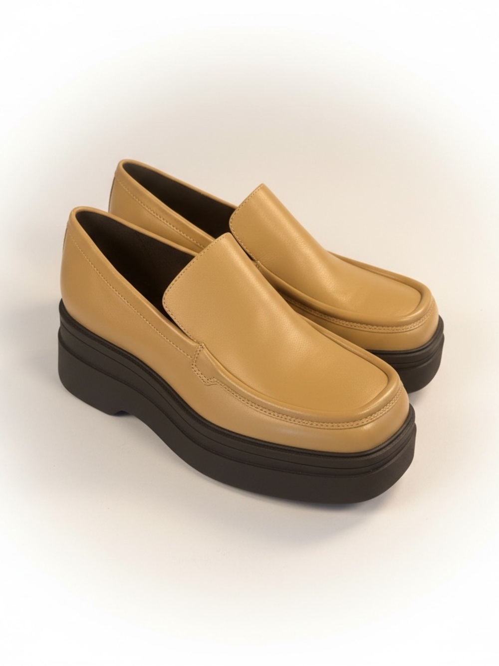 NWOB Vagabond Carla Lark Chunky Platform 90s Y2K Loafers Tan beige Leather 9
